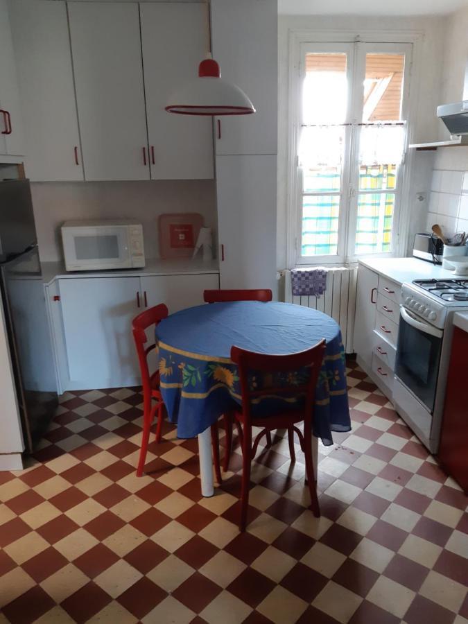 Troyes Maison Partagee Luaran gambar
